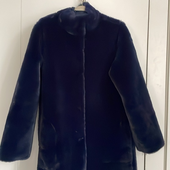 Luxurious Velvet by Graham and Spencer Faux Fur Coat - Reversible - Picture 1 of 10